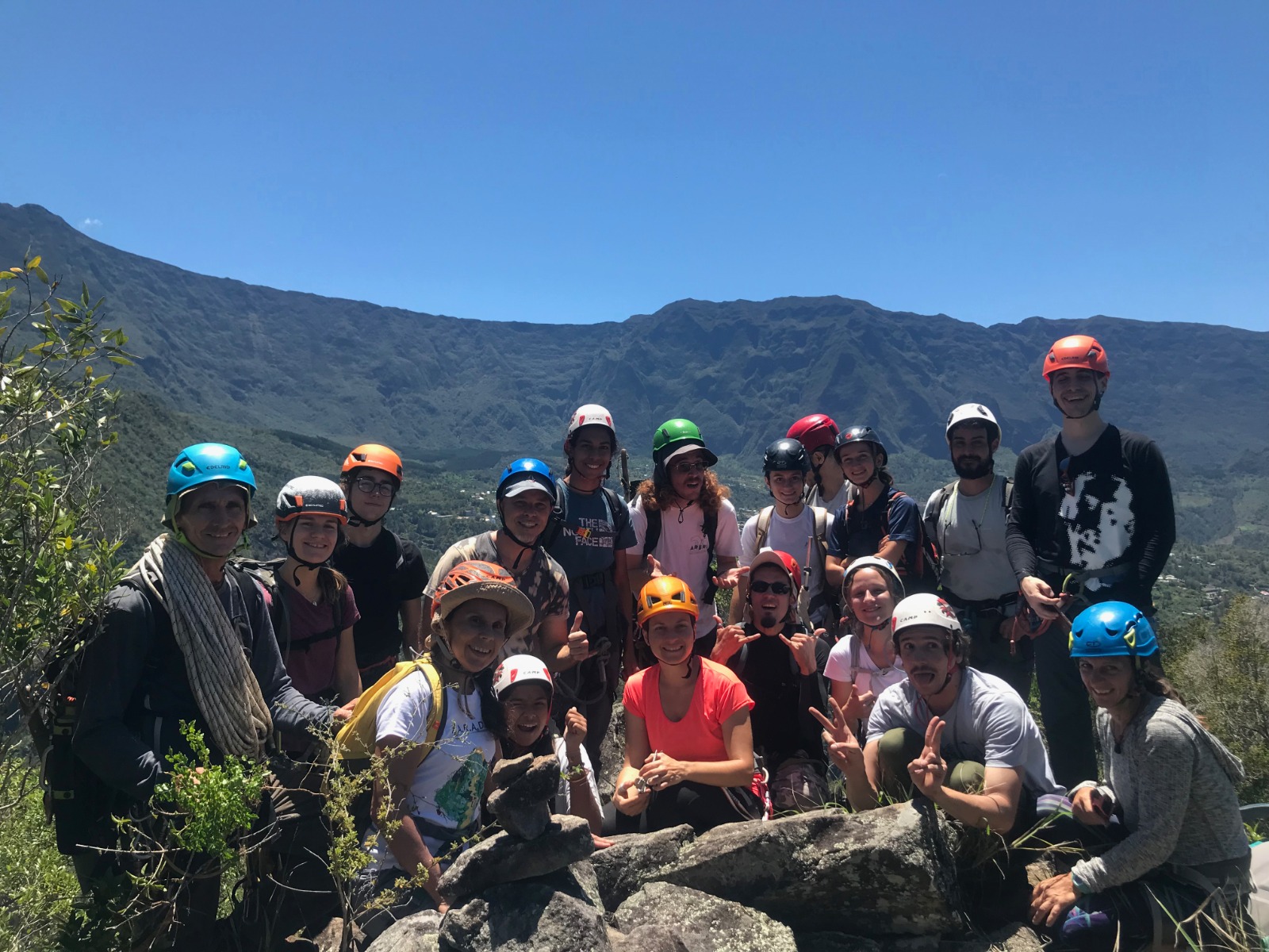 Grimpeurs et naturalistes à la découverte et au chevet du Piton de Sucre à Cilaos